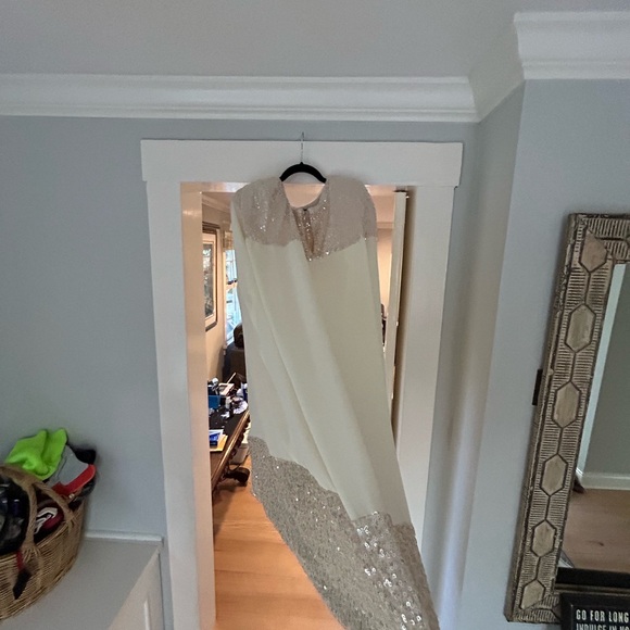 Baggley Mischka SC3829 Ivory Gold Sequined Midi Sheath with Georgette Cape - Picture 4 of 10